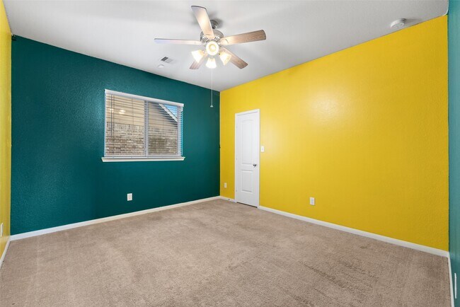 Building Photo - 20335 Weeping Pine Way