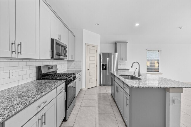 Building Photo - 5014 Pne Hvn Ln