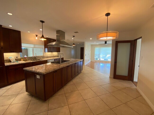 Building Photo - Beautiful La Mesa Single Family Home! Gourmet Kitchen! Large Enclosed Backyard!