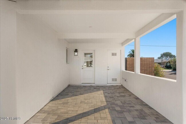 Building Photo - 2623 N 74th Pl