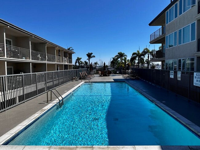 Building Photo - Studio in Point Loma