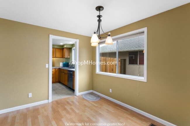 Building Photo - Spacious Three Bedroom Home In Highly Desired Sherwood!