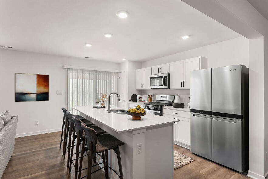 Building Photo - Brixin at Cressmoor Estates