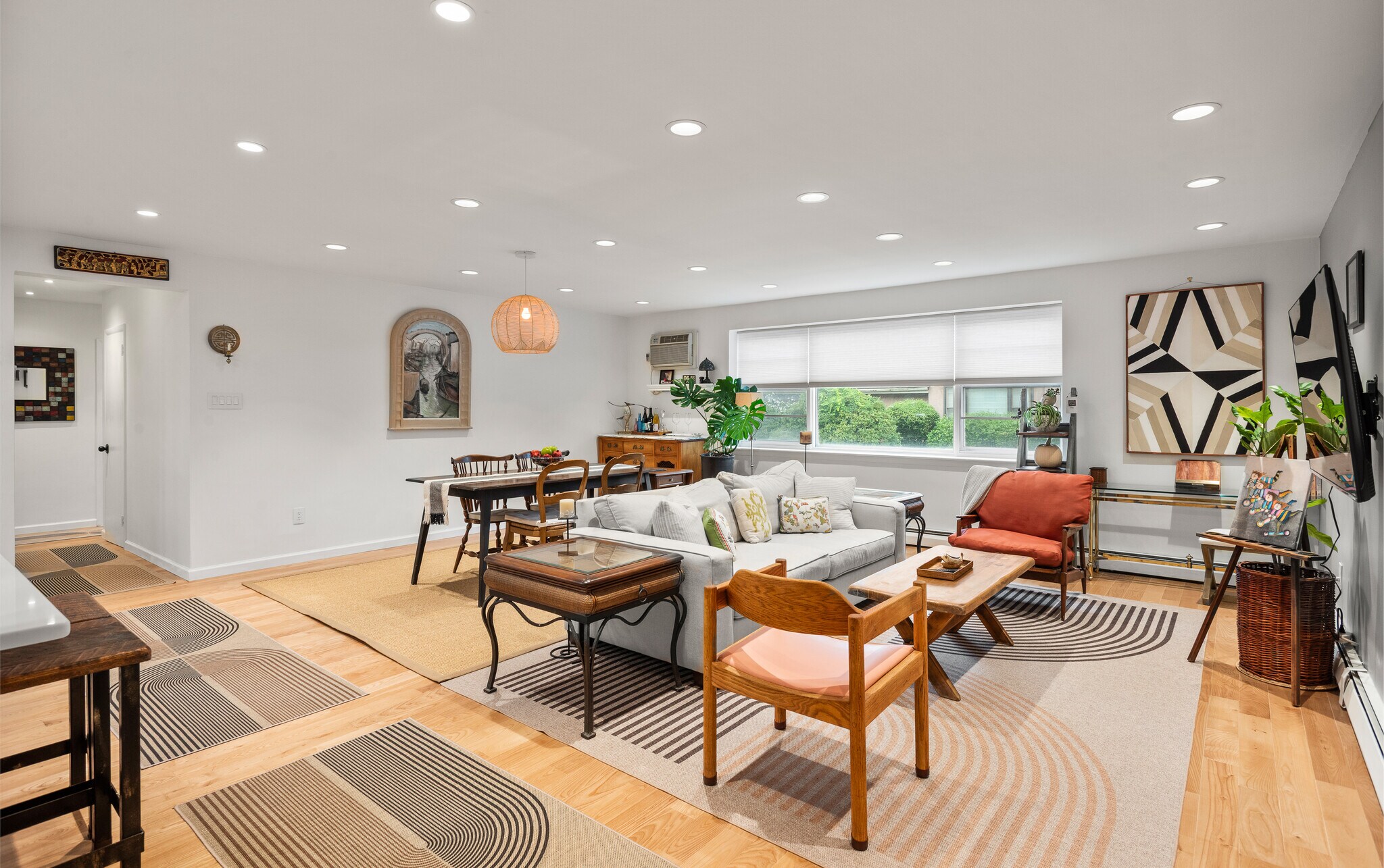 Building Photo - 48 Llanfair Rd