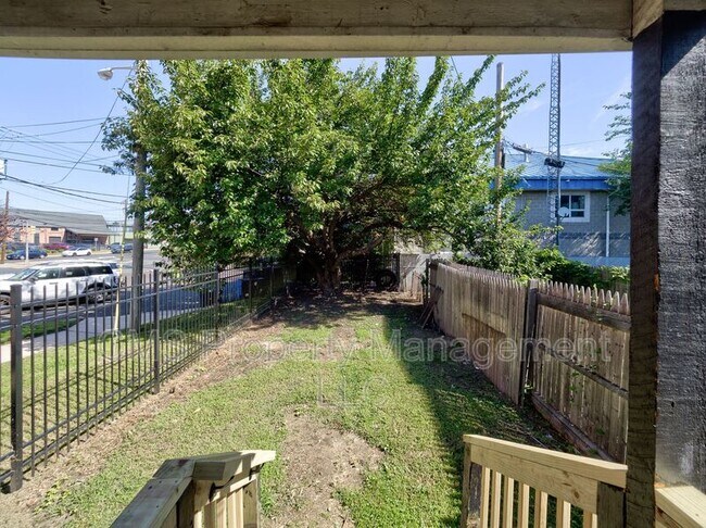 Building Photo - 12 Adella Ave
