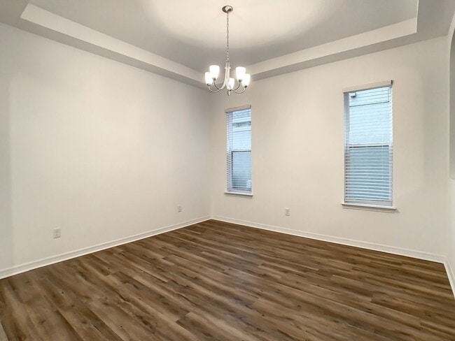 Building Photo - 5 Bedroom at Windstone at Heart of Winderm...