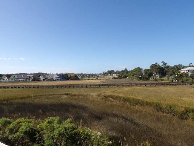 Building Photo - 4396 Baldwin Ave