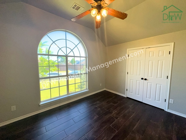 Building Photo - Charming 4-Bedroom Home for Lease in DeSoto