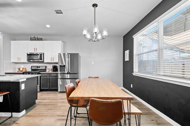 Building Photo - 3915 Calasso Ct