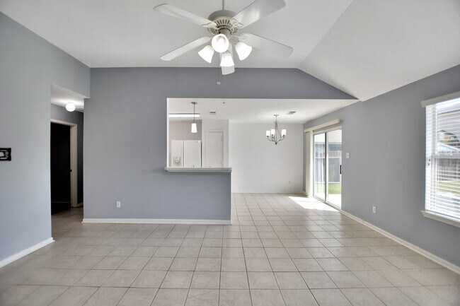 Building Photo - 18234 Drum Heller Ln