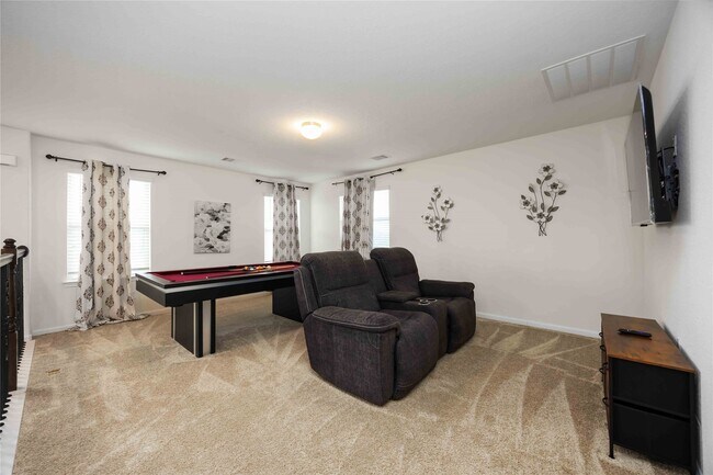 Building Photo - 8006 Ash Ridge Dr