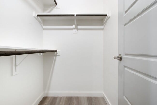 Building Photo - ** MOVE IN SUMMER 6/28/2028 **  4 Bedroom ...