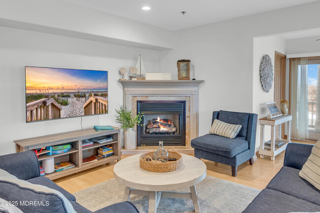Building Photo - 15 E Tuna Way