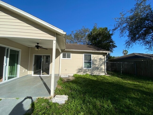 Building Photo - Deltona House For Rent -1778 Belspring Avenue