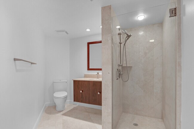 Building Photo - 3000 N Ocean Dr