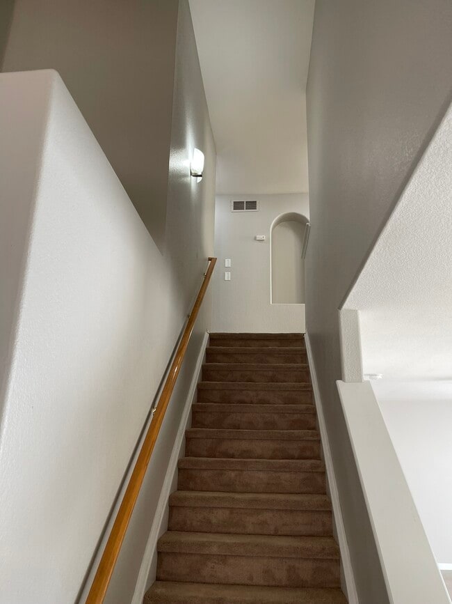 Building Photo - 5407 Rhyolite Way