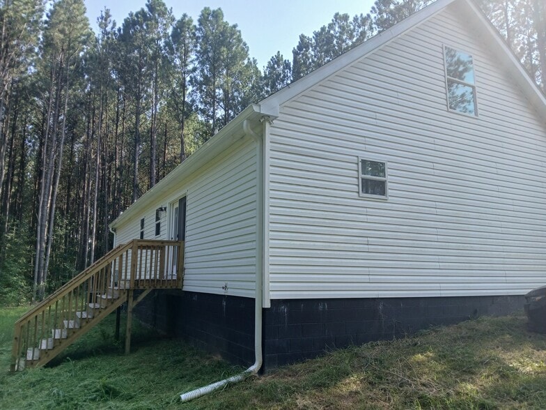 Building Photo - 315 Goswick Rd