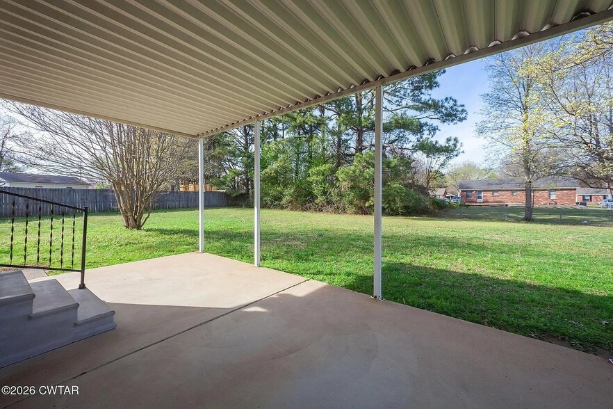 Building Photo - 52 University Cove