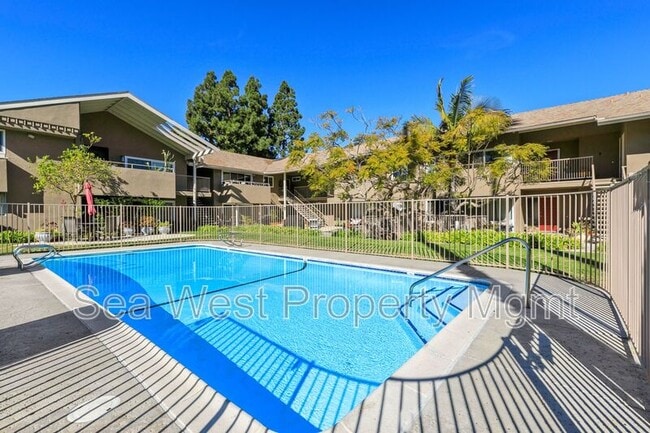 Primary Photo - 2517 Navarra Dr