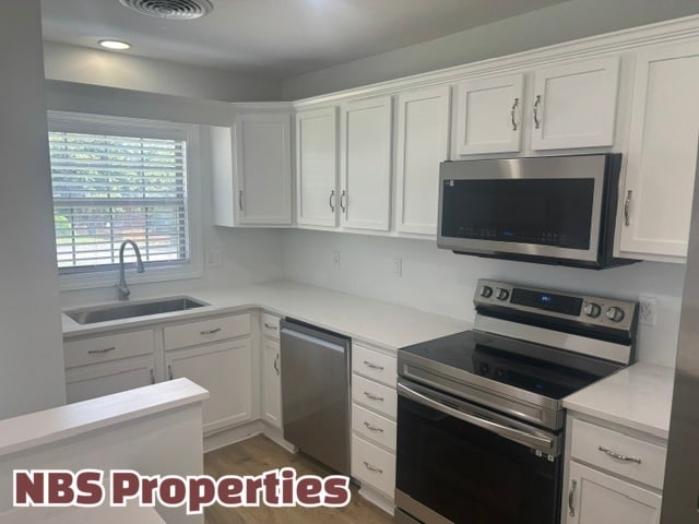 Building Photo - 6529 Deane Hill Dr