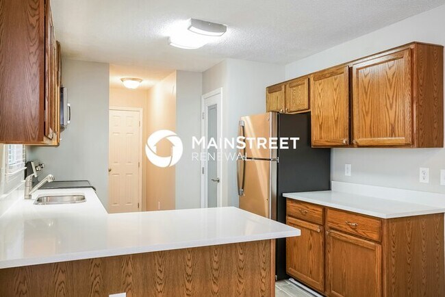 Building Photo - 3 Bedroom Pet-Friendly Home in Raleigh, NC with Main Street Renewal