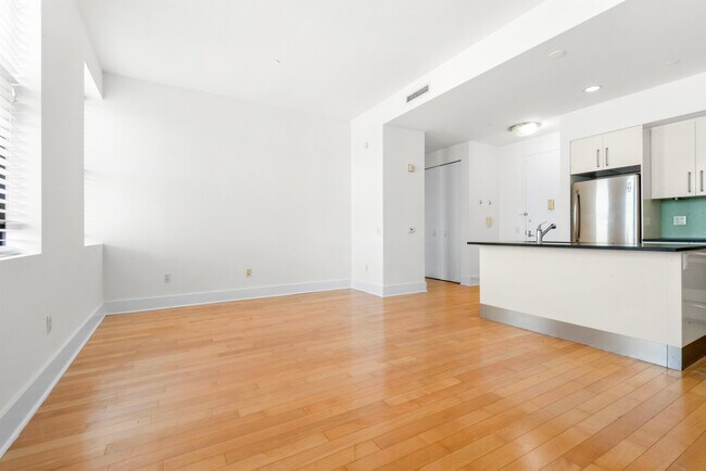 Building Photo - 4 Beacon Way