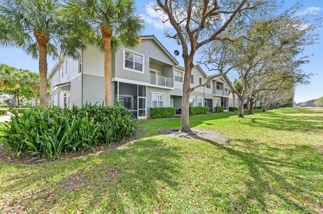 Building Photo - 3043 Grandiflora Dr
