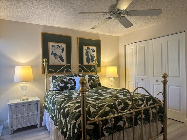 Building Photo - 5906 Doral Dr