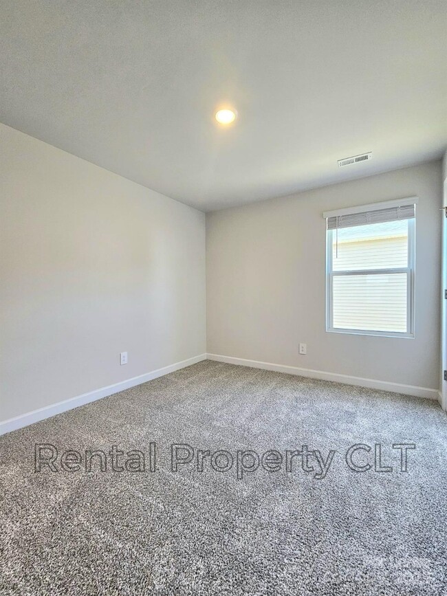 Building Photo - 157 Shepherds Lndg Dr