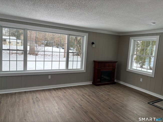 Building Photo - 88 Douglas Rd