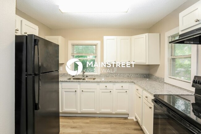 Building Photo - 5831 E 29TH TER, KANSAS CITY, MO 64129