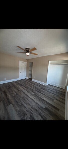 Building Photo - 1711 4th Ave