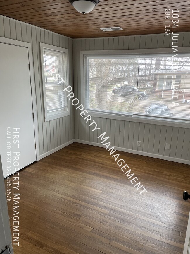 Building Photo - East Brainerd Duplex Under $1300!! Great D...