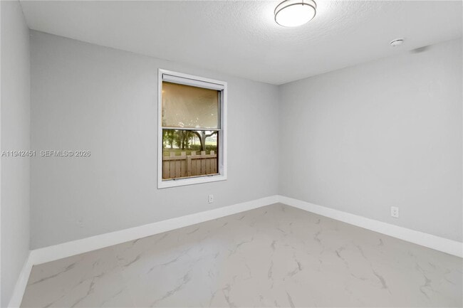 Building Photo - 7144 Southgate Blvd