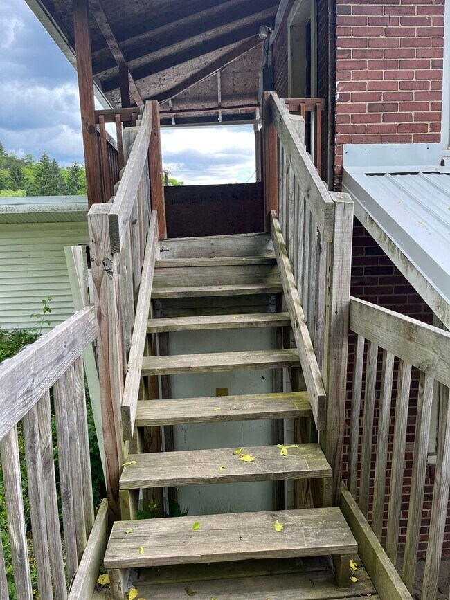 Building Photo - 849 W Hunter Run