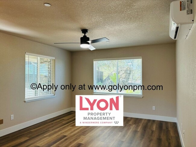 Building Photo - Stunning Modern New Construction 1 bedroom...