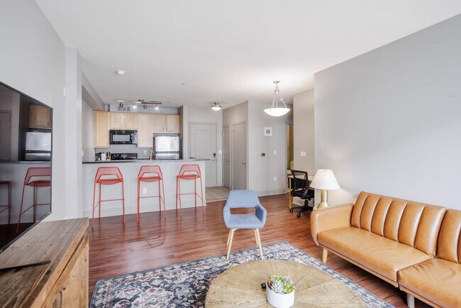 Building Photo - 121 E Freedom Way