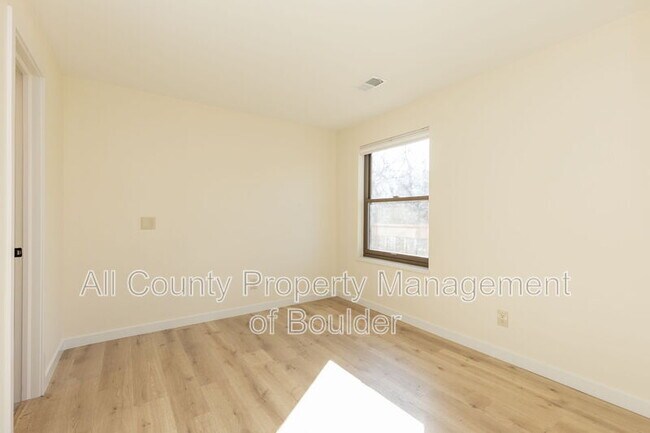 Building Photo - 2905 Shadow Creek Dr