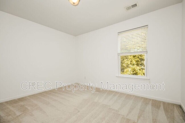 Building Photo - 9774 Seed St