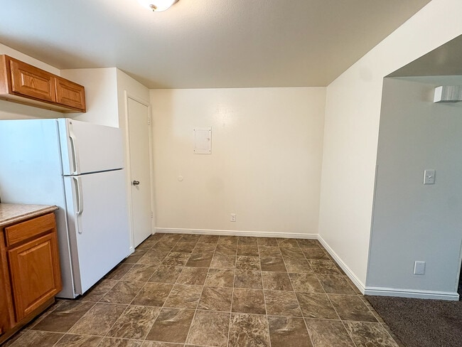 Building Photo - 361 S 150 W