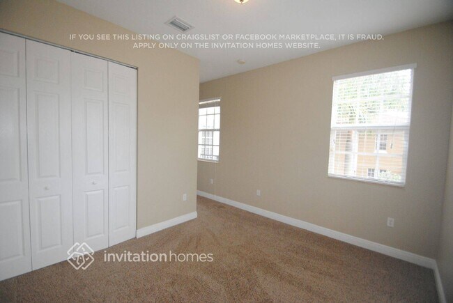 Building Photo - 6990 Julia Gardens Dr