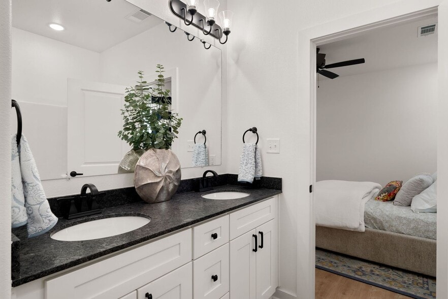 Building Photo - 10108 Talavera Trl