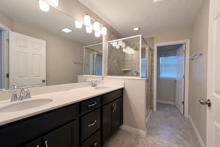 Building Photo - 3749 Brighton Park Cir