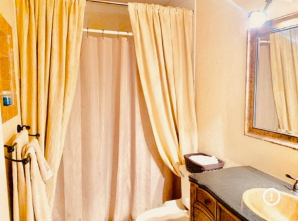 Building Photo - 109 SW 8th St