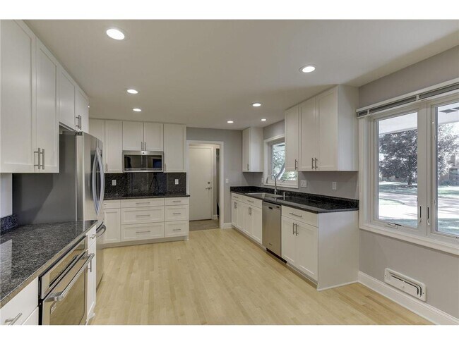 Building Photo - 4222 Basswood Rd