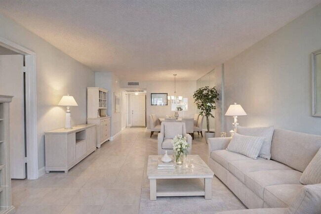 Building Photo - 4500 N Federal Hwy