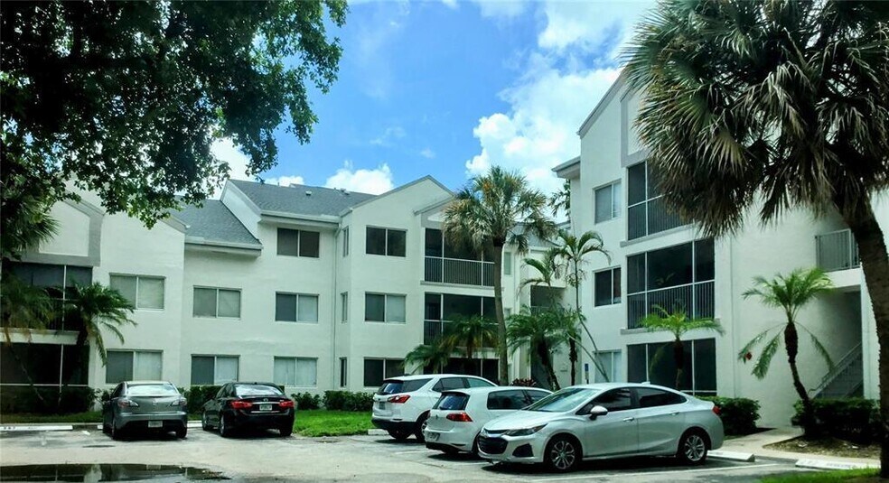 Building Photo - 5780 Rock Island Rd