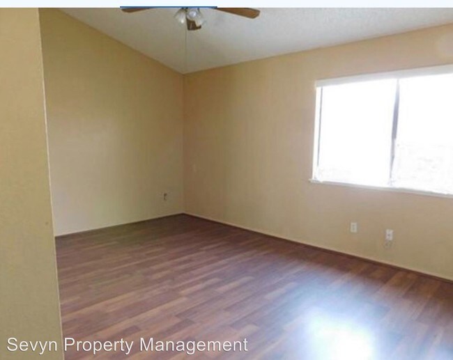 Building Photo - 2 br, 1.5 bath House - 8739 Pinecrest Place