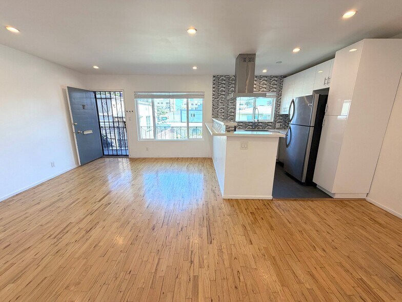 Building Photo - 1433 9th St