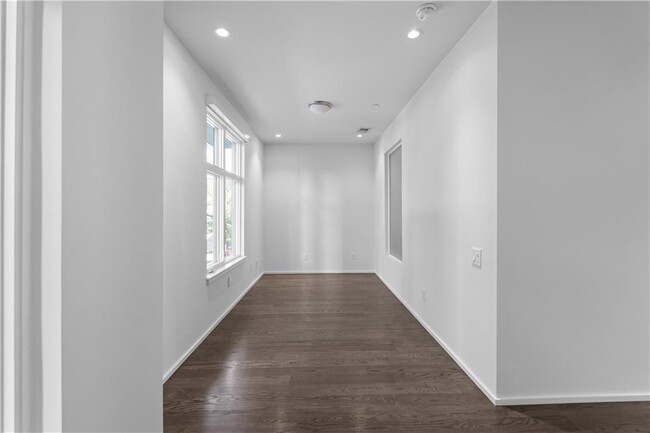 Building Photo - 785 Piedmont Ave NE